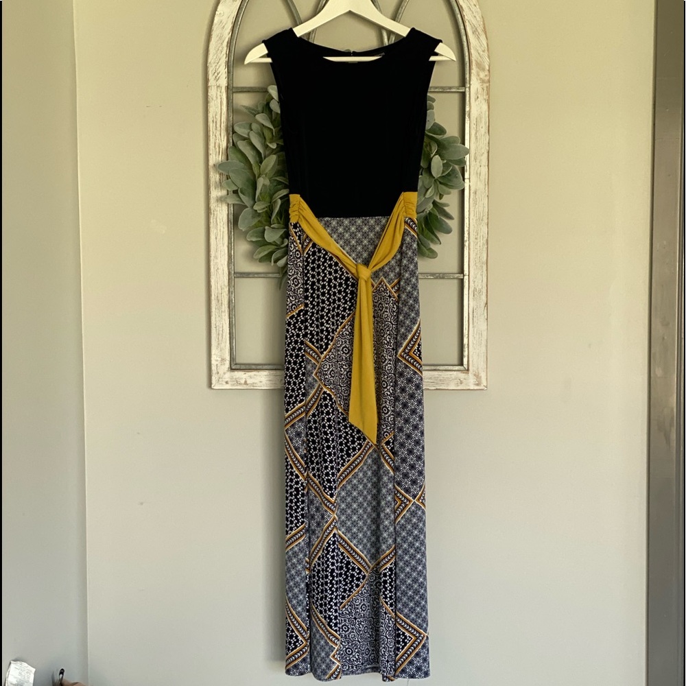 Women’s casual dress